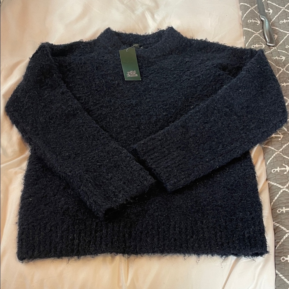Cozy Dark Navy sweater - Picture 1 of 9